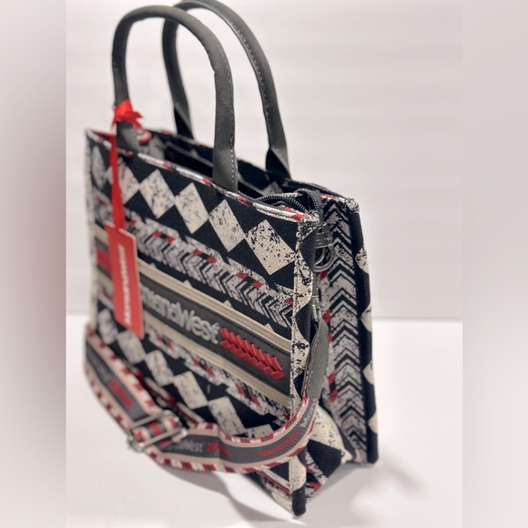 Montana West Boho Aztec Dual Sided Print Concealed Carry Canvas Tote Bag - Picture 6 of 6